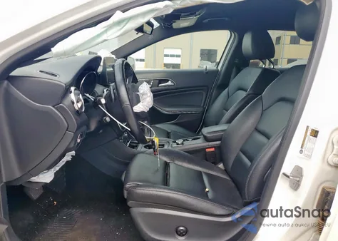 2020 Mercedes-Benz Gla 250 z USA, uszkodzony, nr VIN WDCTG4EB1LU026544